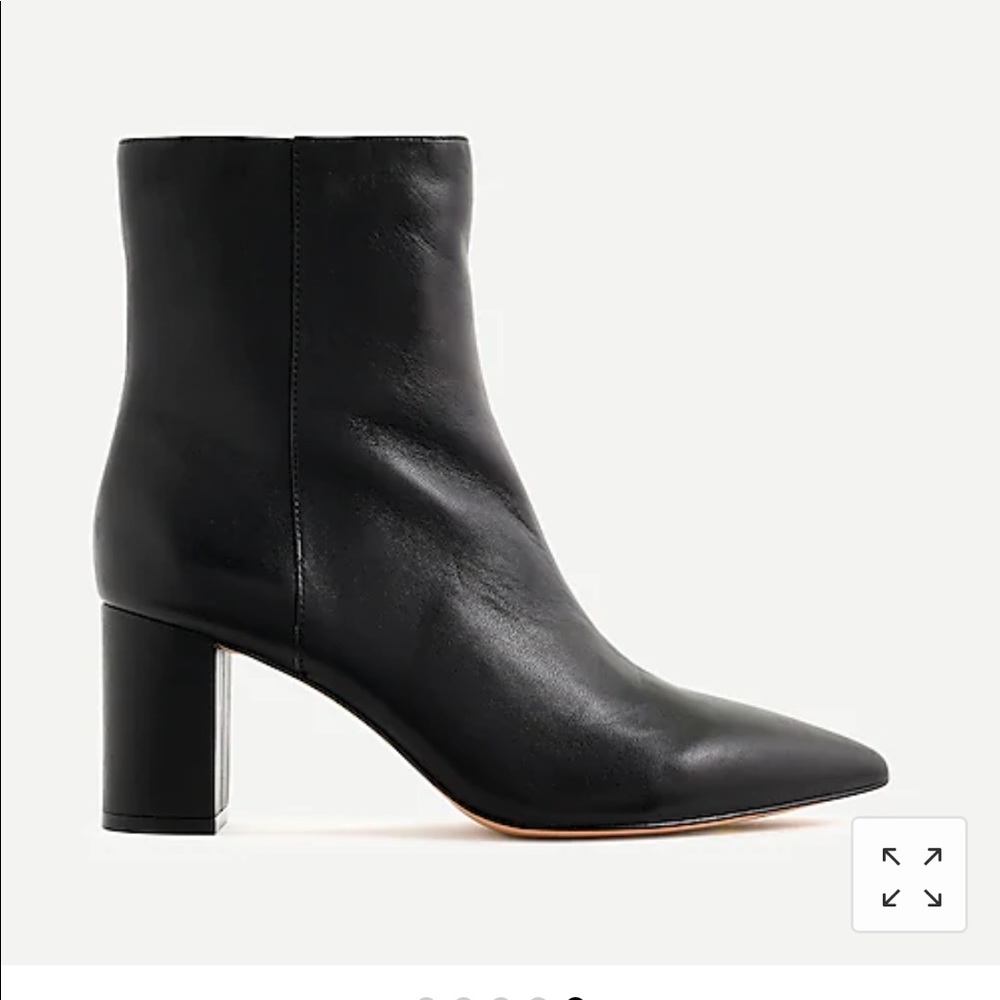 Pointed-toe Sadie boots